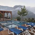 Hotel Goat Bungalow And Camping *