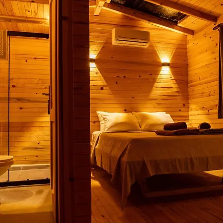 Goat Bungalow And Camping פאראליה