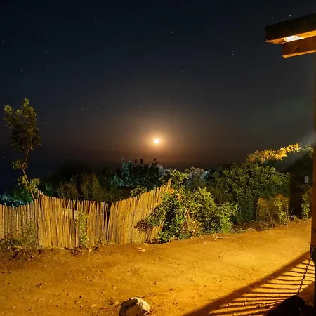 Goat Bungalow And Camping מלון פאראליה