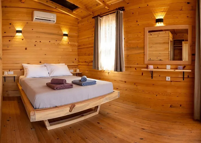 Goat Bungalow And Camping 酒店 *