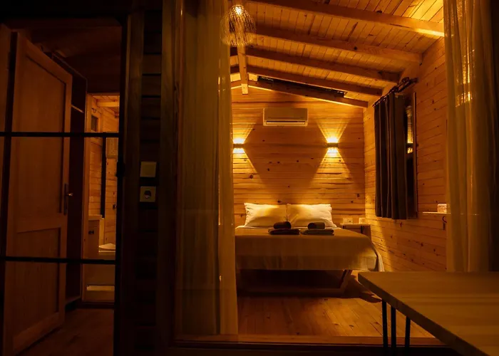 Goat Bungalow And Camping 法拉尔雅
